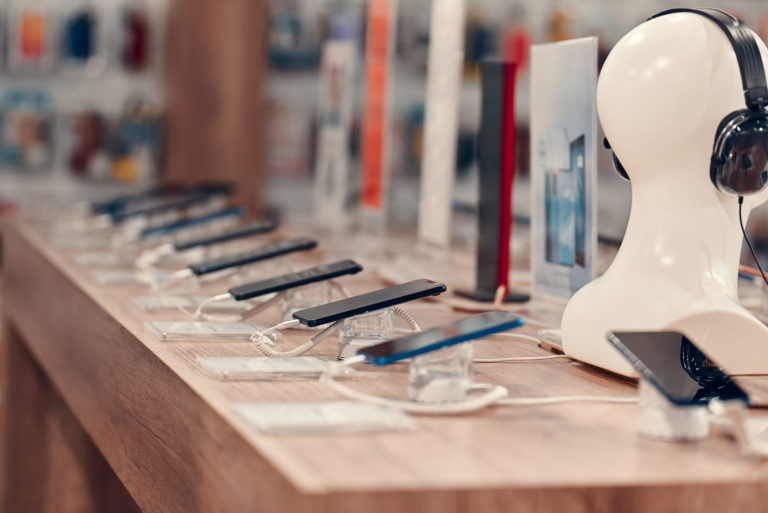 Mobile Phone Retailer Joins China’s Blockchain Land Grab With US Startup Investment